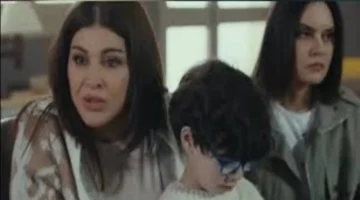 مسلسل اللون الأزرق الحلقة 15: آمنة تكشف السر الخطير تحت سرير حمزة